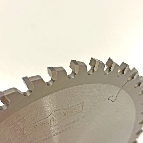 ПРЕДРЕЗАЧ СО КАРБИДНИ СЕЧИЛА ЗА ЦНЦ КРОЈАЧ 200*50*4.7-5.7*40T W