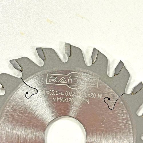 ПРЕДРЕЗАЧ СО КАРБИДНИ СЕЧИЛА ЗА ФОРМАТИЗЕР 90*20*3.0-4.0/2.2*20T W