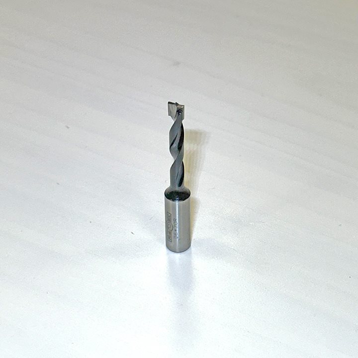 БУРГИЈА ЗА БУШЕЊЕ СЛЕПА СО КАРБИДНИ СЕЧИЛА (6*70 R)