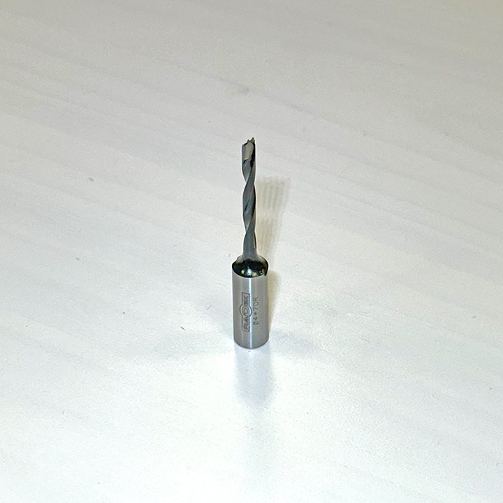 БУРГИЈА ЗА БУШЕЊЕ СЛЕПА СО КАРБИДНИ СЕЧИЛА (4*70 R)