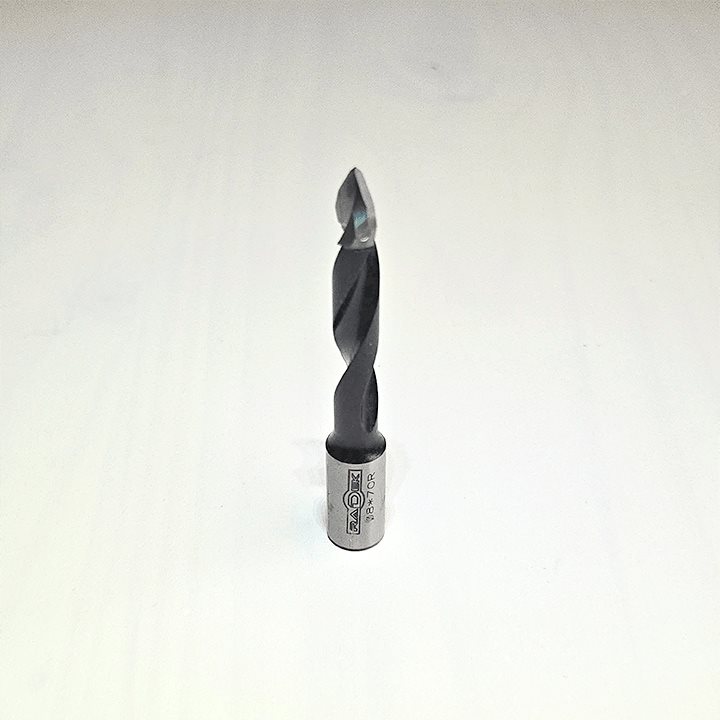 БУРГИЈА ЗА БУШЕЊЕ ПРОБИВНА СО КАРБИДЕН ВРВ (8*70 R)