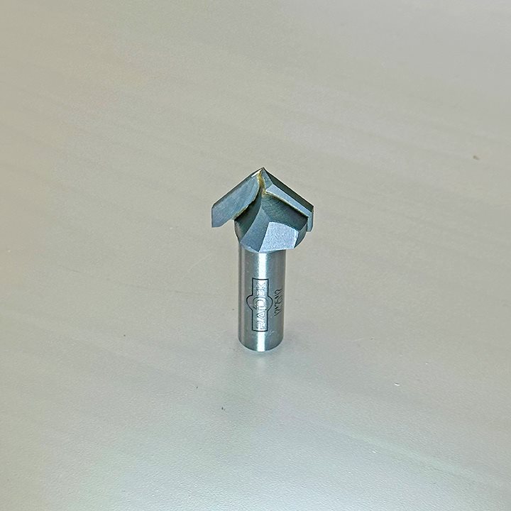 V-ГЛОДАЛО СО КАРБИДНИ СЕЧИЛА И АГОЛ ОД 90° (12*25*12)