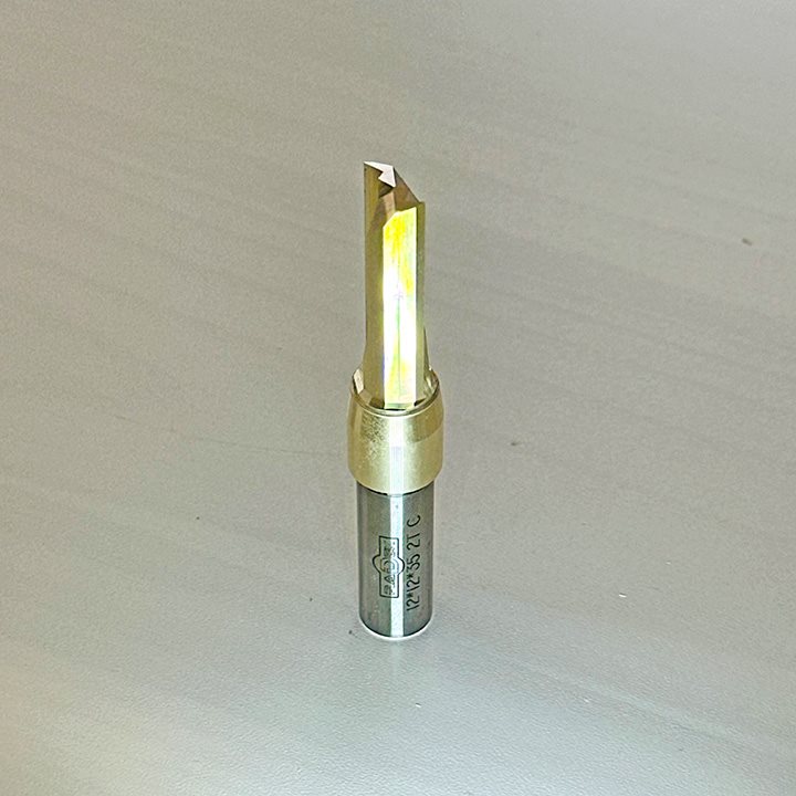 PRAVO GLODALO SA 2 KARBIDNA SEČIVA I ZAŠTITNIM PREMAZOM (12×12×35 2T C)