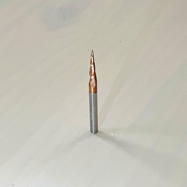 СПИРАЛНО КОНУСНО КАРБИДНО ГЛОДАЛО СО КУГЛЕСТ ВРВ И ЗАШТИТНА ОБЛОГА (1.5*6*26*76 3T R0.75)