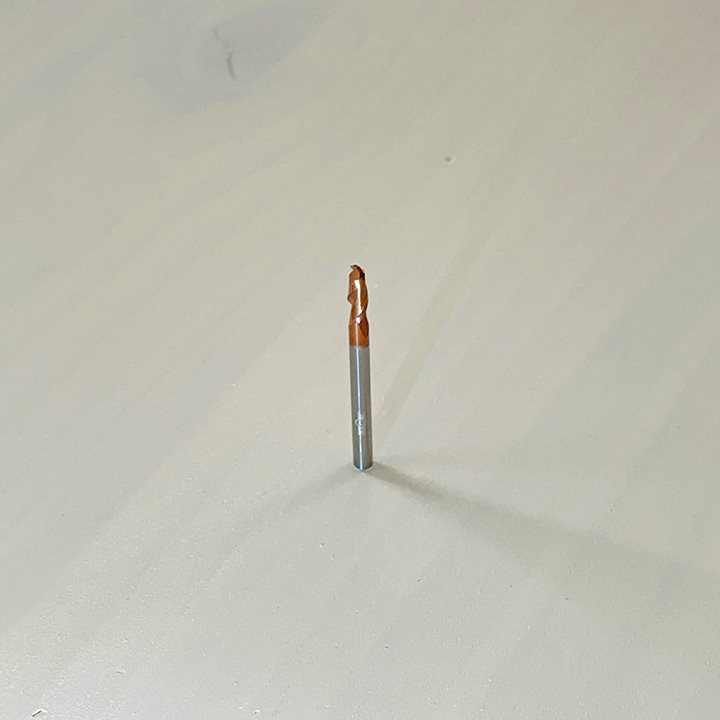 СПИРАЛНО КАРБИДНО ГЛОДАЛО СО КУГЛЕСТ ВРВ И ЗАШТИТНА ОБЛОГА (4*4*12*50 2T R3)