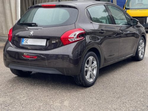 Peugeot 208 1.6 e-HDI 2012