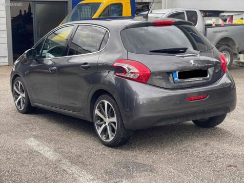 Peugeot 208 1.6e-HDI 90.000km FELINE Model
