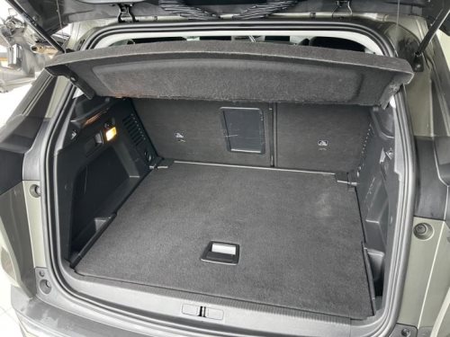 PEUGEOT 3008 1.5 HDI 2019 година