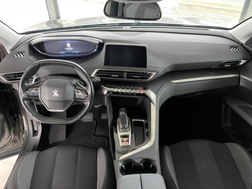 PEUGEOT 3008 1.5 HDI 2019 година