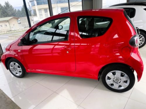 Toyota Aygo 1.0 2010 година 129000км