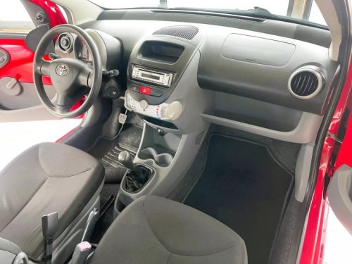 Toyota Aygo 1.0 2010 година 129000км