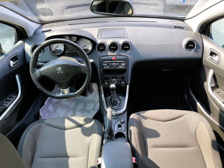 Peugeot 308SW 1.6HDi 2014