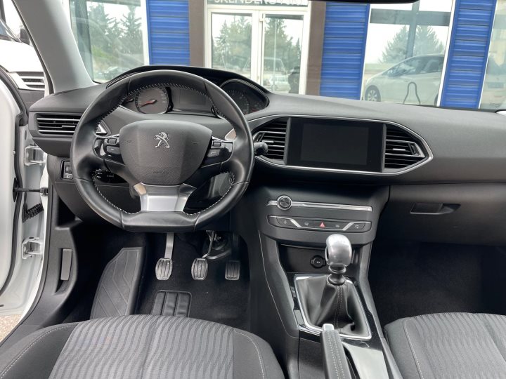 Peugeot 308 2019год.