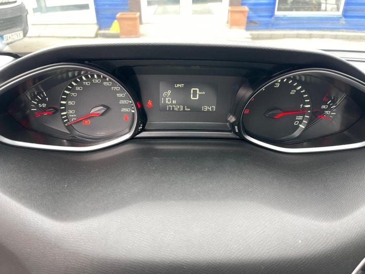 Peugeot 308 2019год.