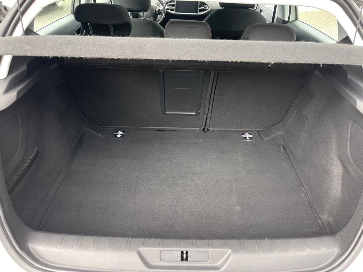 Peugeot 308 2019год.