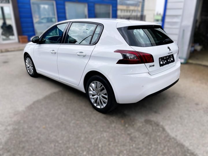 Peugeot 308 2019год.