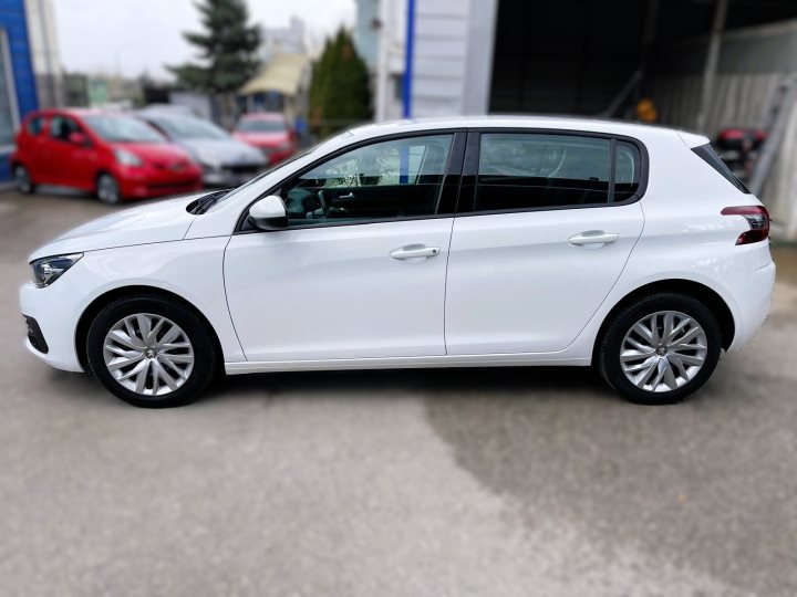 Peugeot 308 2019год.