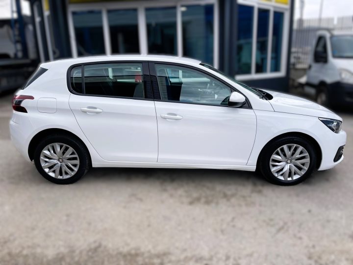 Peugeot 308 2019год.